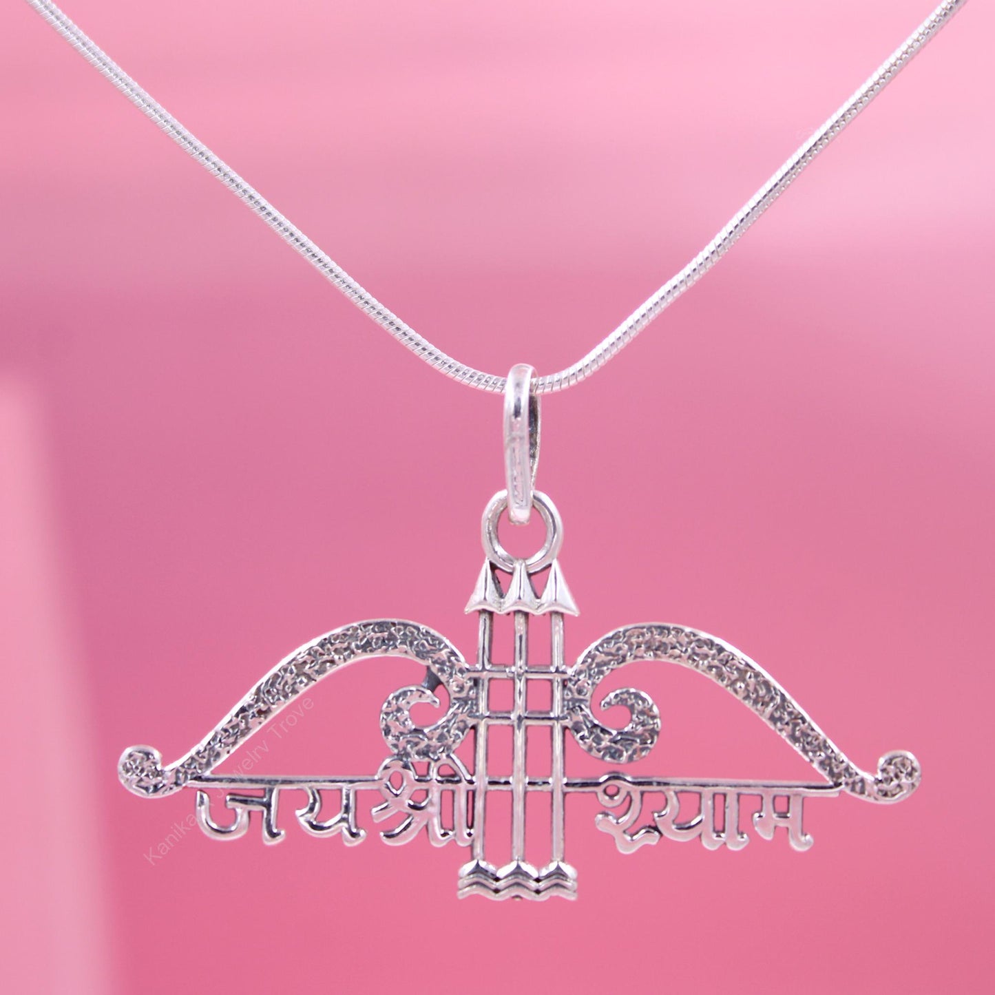 Elegant silver Jai Shree Shyam pendant necklace