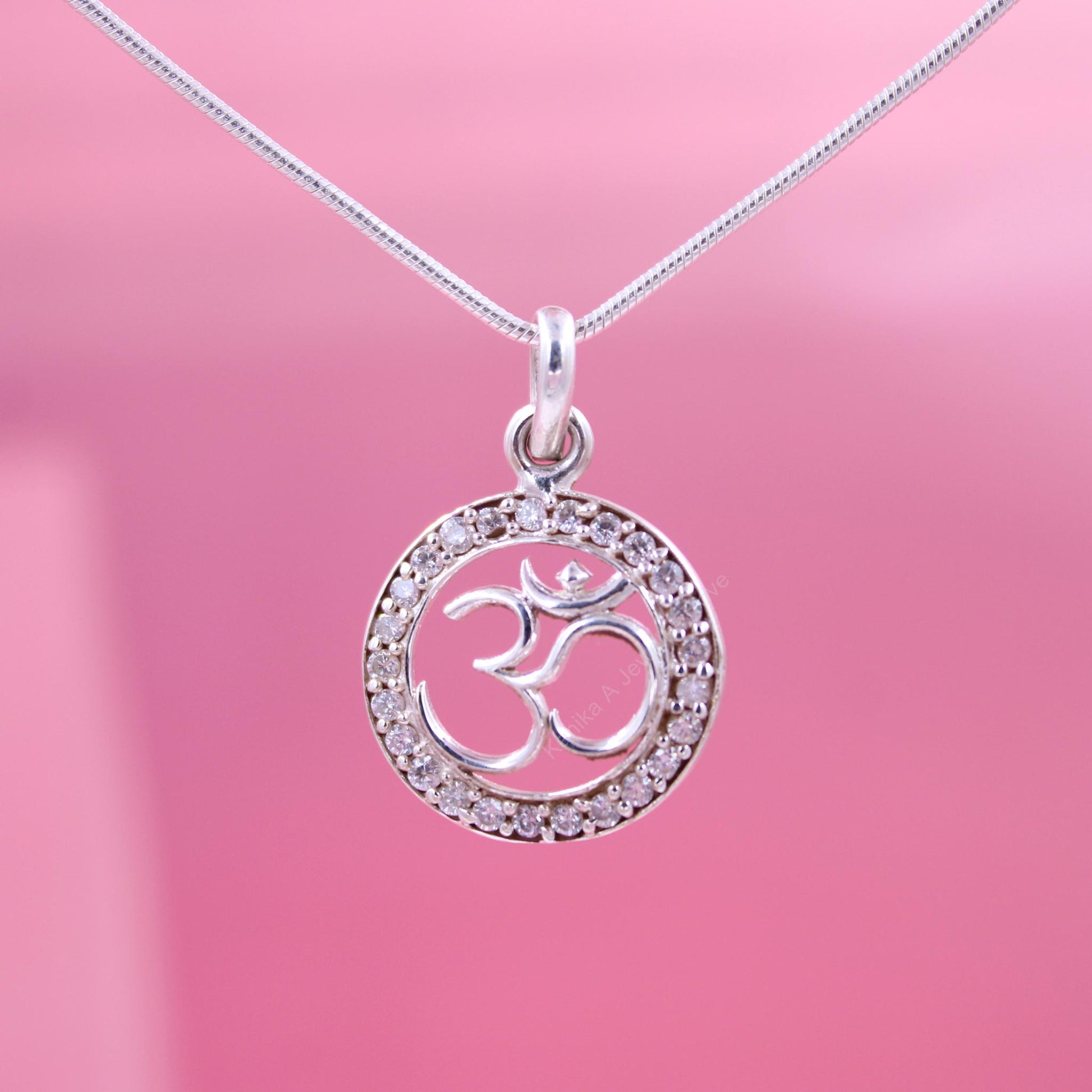 Sparkling silver Om pendant