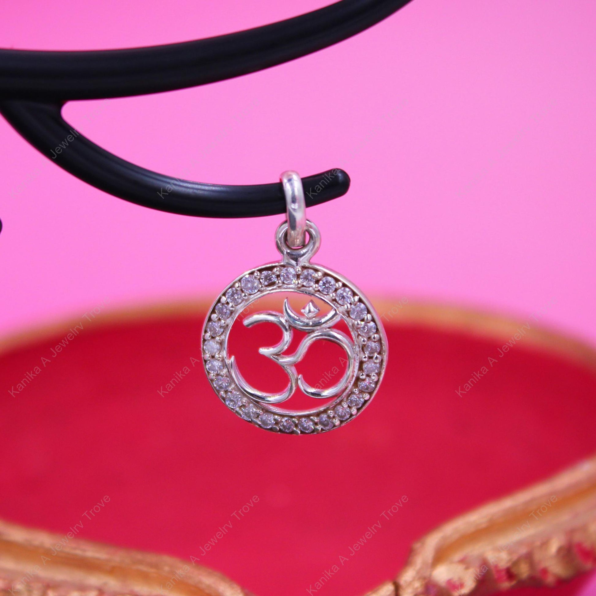 Exquisite Om symbol jewelry piece