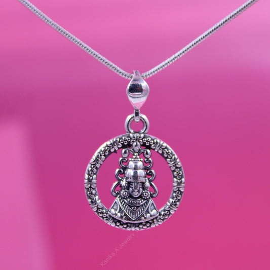 Elegant silver Indian pendant necklace