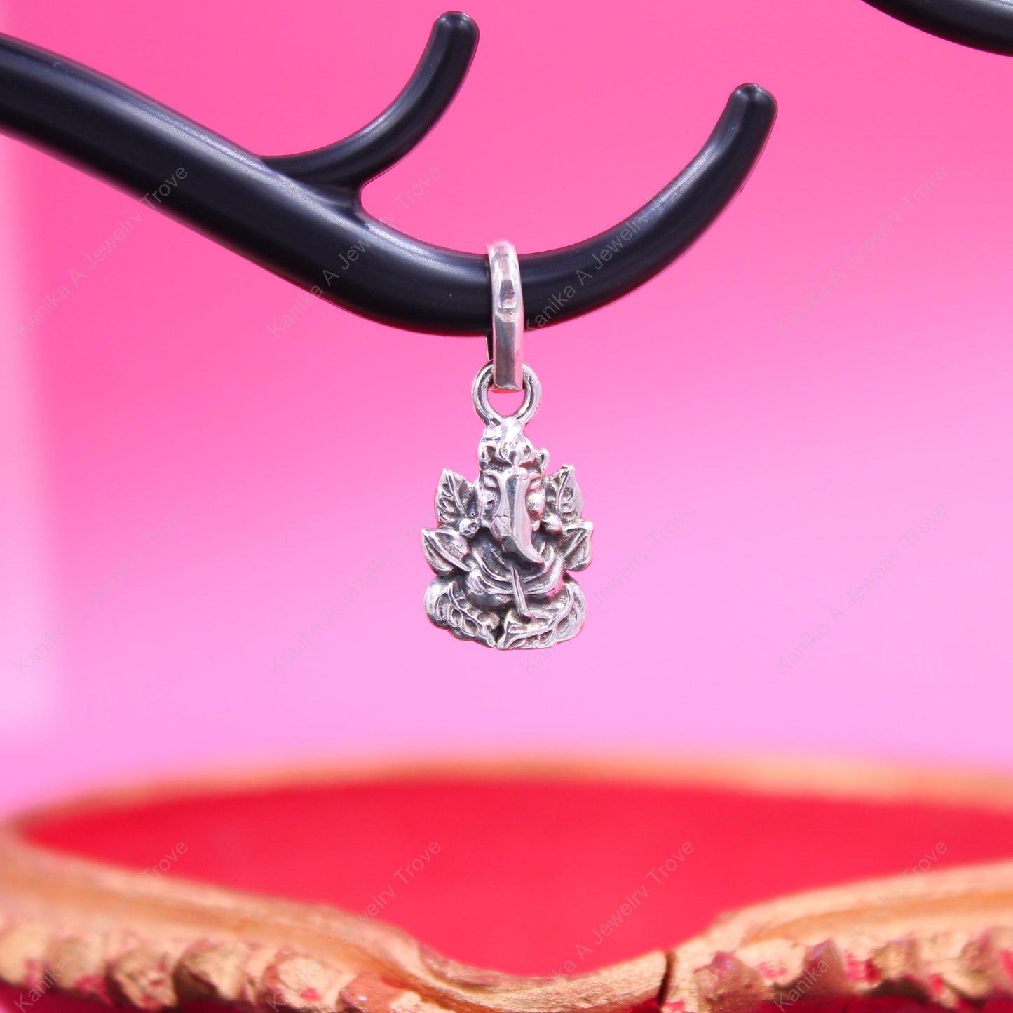 Traditional Indian Ganesha necklace pendant in silver