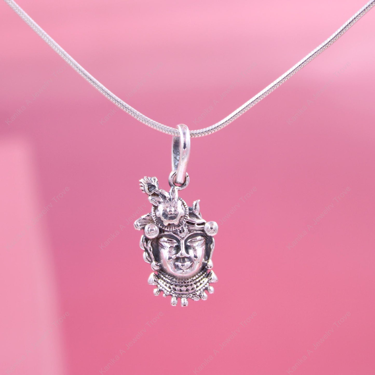 Elegant Silver Natwar Krishna Awatar Pendant Necklace - Exquisite Spiritual Jewelry