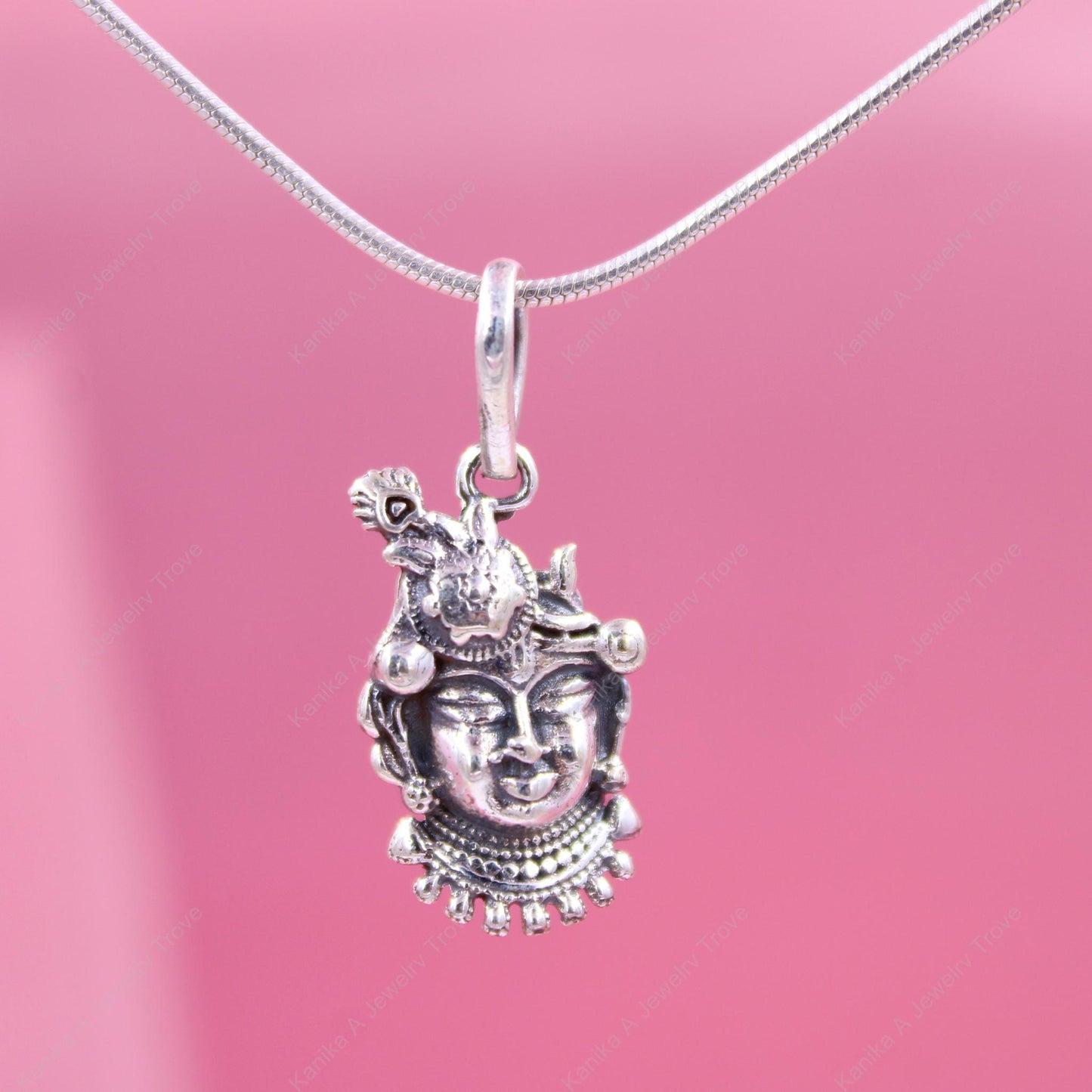 Elegant Silver Natwar Krishna Awatar Pendant Necklace - Exquisite Spiritual Jewelry